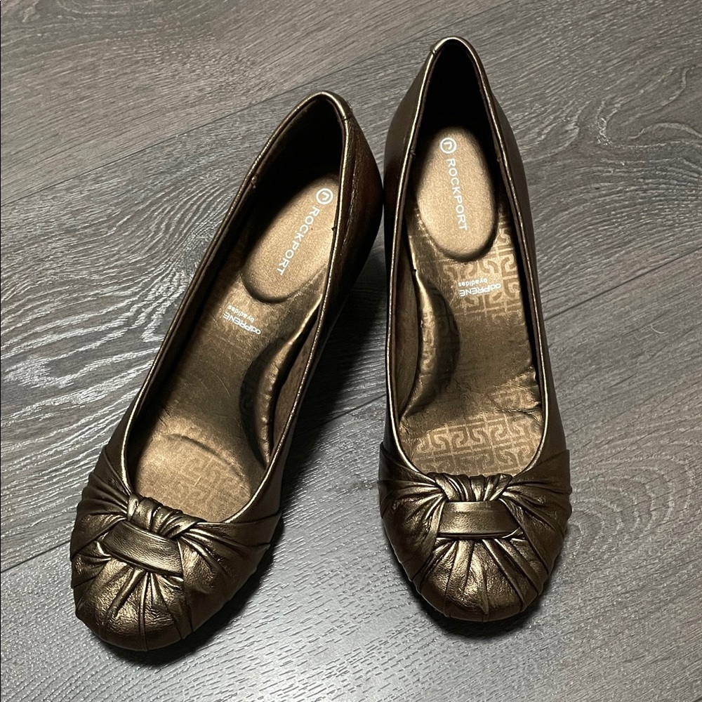 Rockport Bronze Leather Kitten Heels